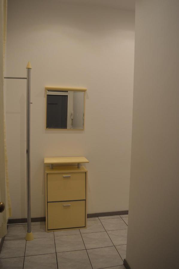Nette Altbauwohnung Nur 10 Min Von Der City เวียนนา ภายนอก รูปภาพ